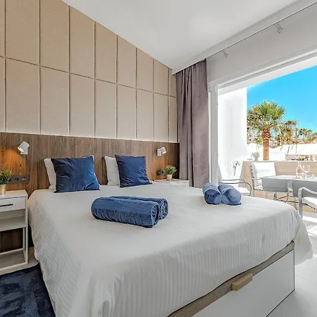 Luxury In Island Village. Lejlighed Costa Adeje (Tenerife)
