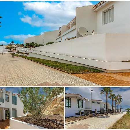 Luxury In Island Village.