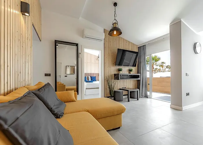 Luxury In Island Village. * Адехе