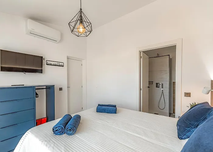 Luxury In Island Village. Адехе