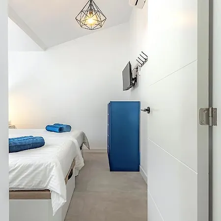 Luxury In Island Village. Appartement