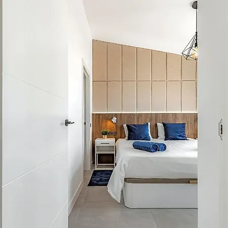 Appartement Luxury In Island Village. *